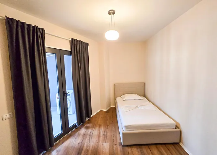 Spacious 2Br Luxury Apartment