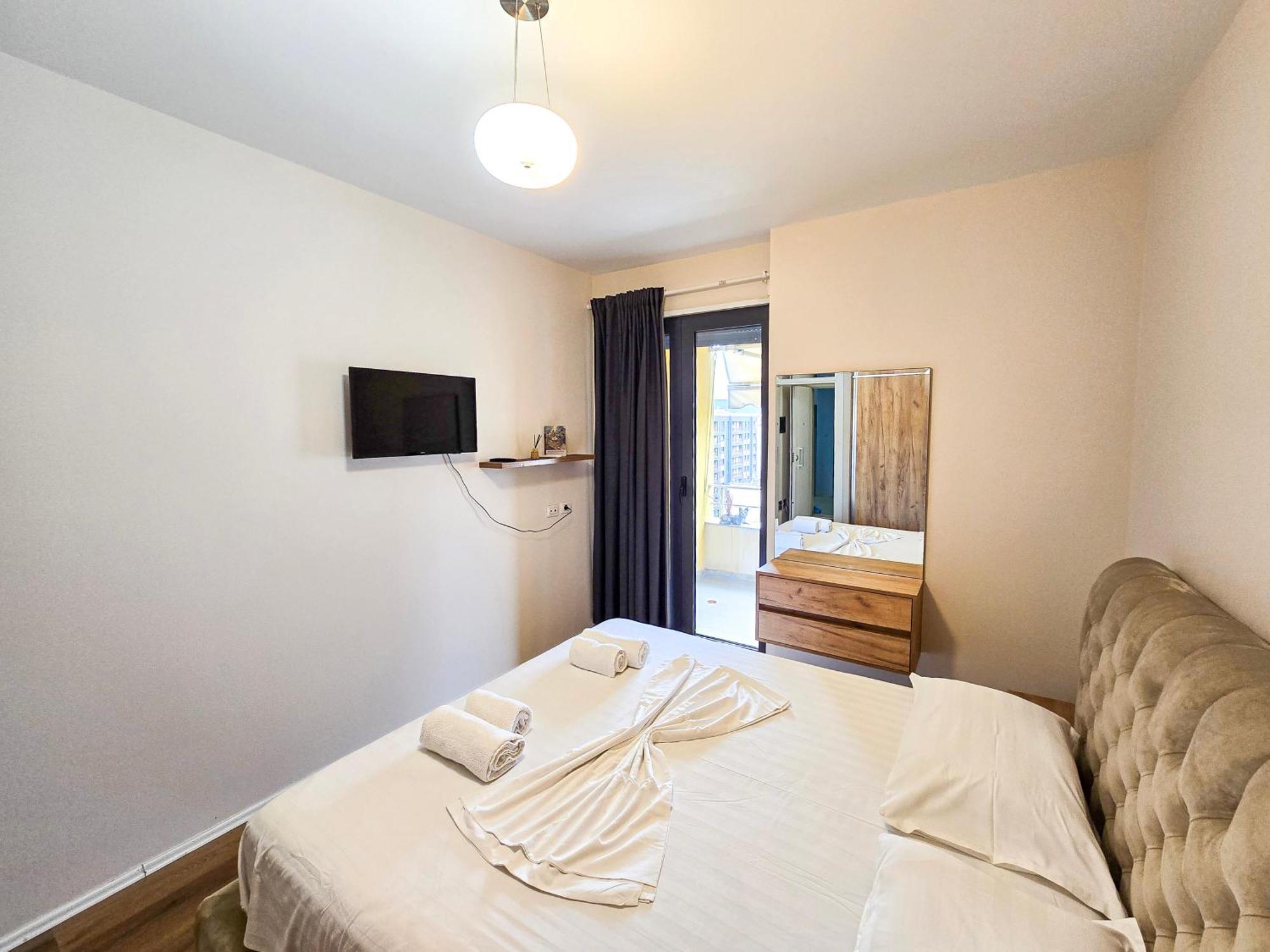 Spacious 2br Luxury