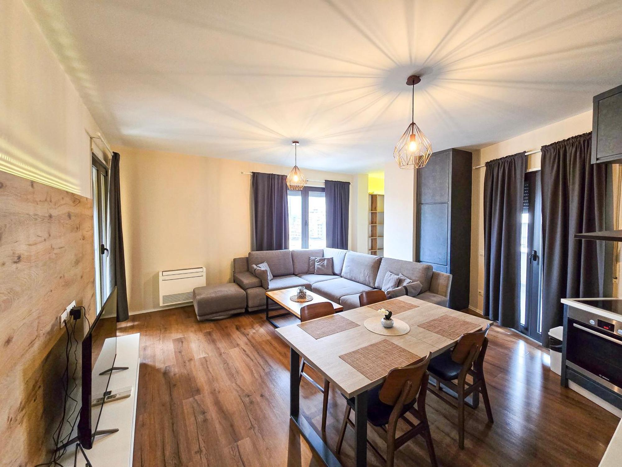 Spacious 2br Luxury Appartement *
